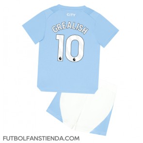 Manchester City Jack Grealish #10 Primera Equipación Niños 2023-24 Manga Corta (+ Pantalones cortos)
